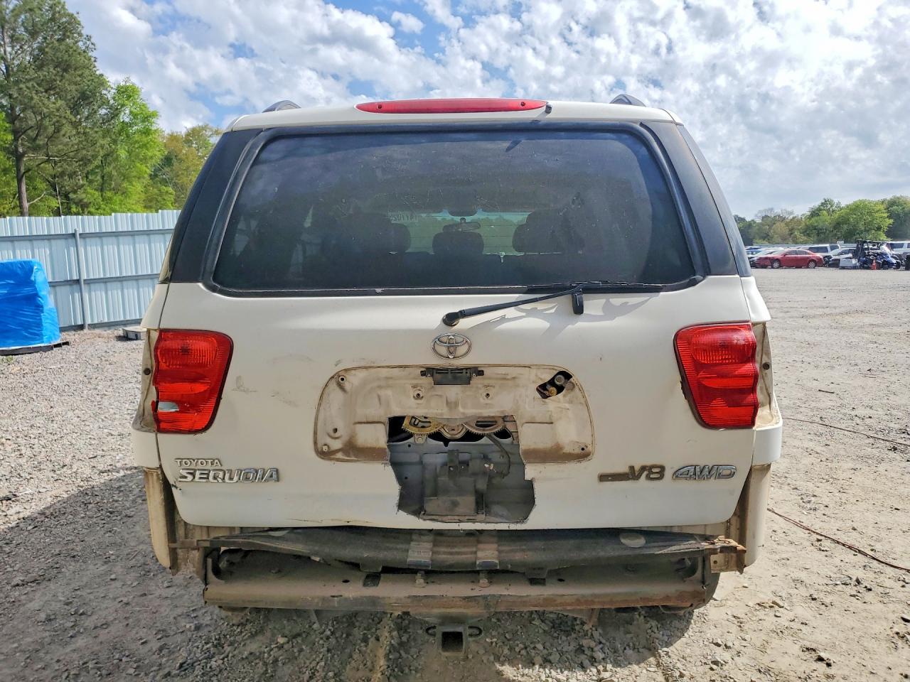 2002 Toyota Sequoia VIN 5TDBT48A92S071847 photo 6