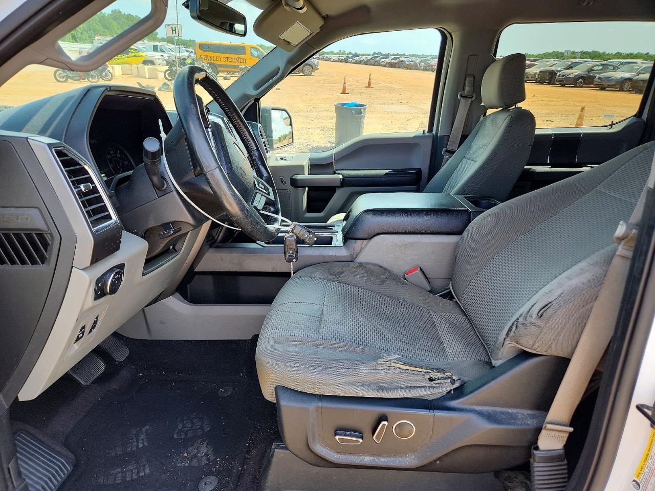 2017 Ford F150 VIN 1FTEW1C84HFA75756 photo 7