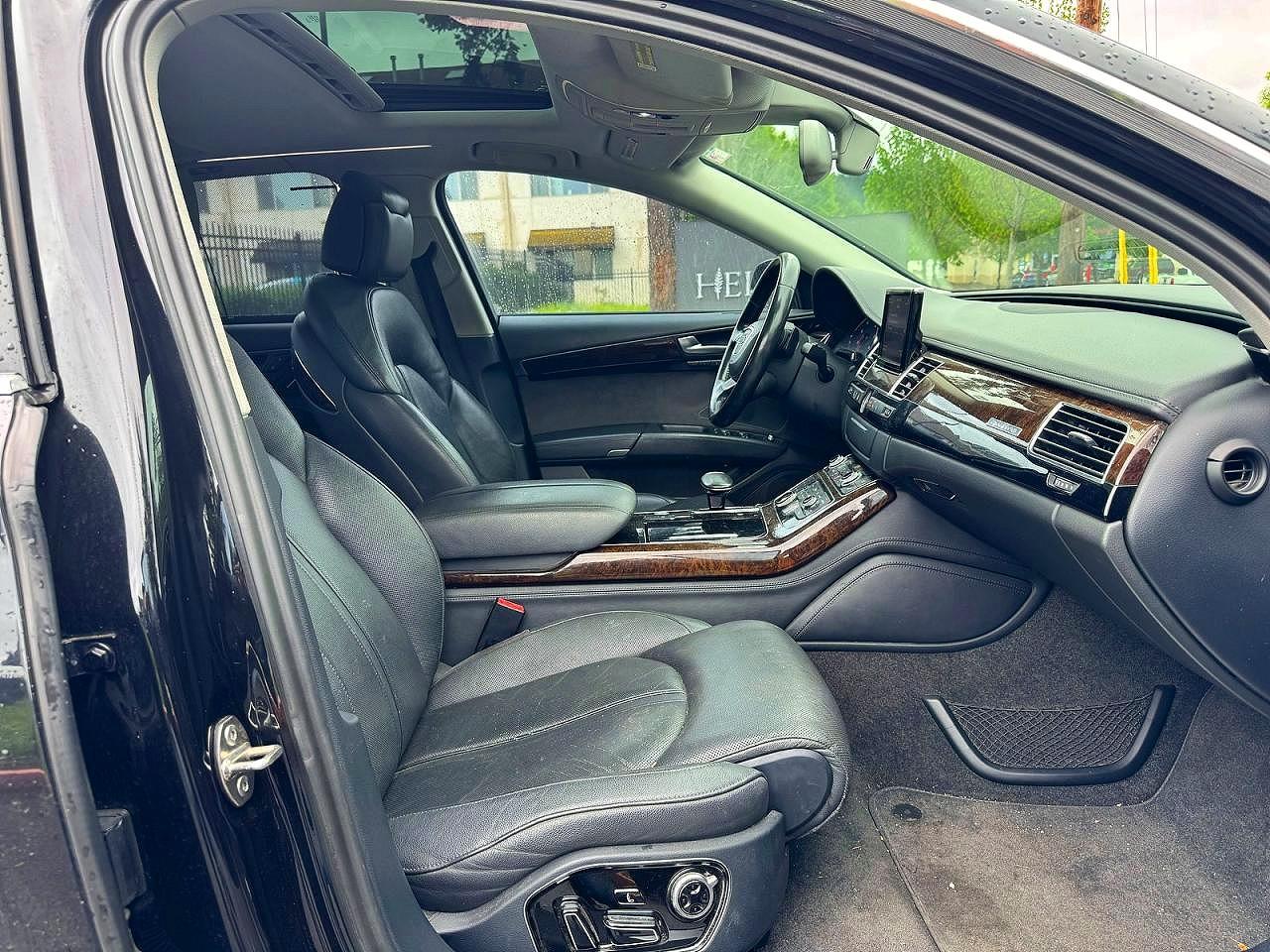 2011 Audi A8 VIN WAURVAFD2BN024120 photo 5