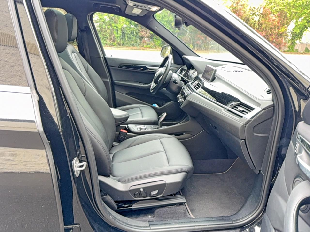 2020 BMW X1 VIN WBXJG9C08L5R31713 photo 5