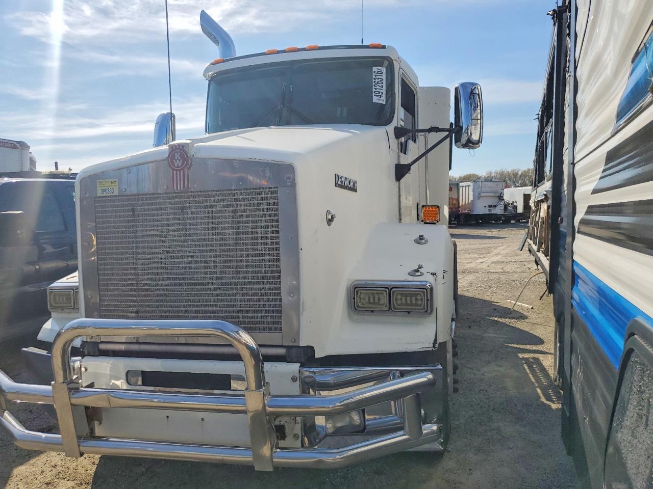 2009 KENWORTH All other VIN 1XKDDU9X59R254426 photo 2