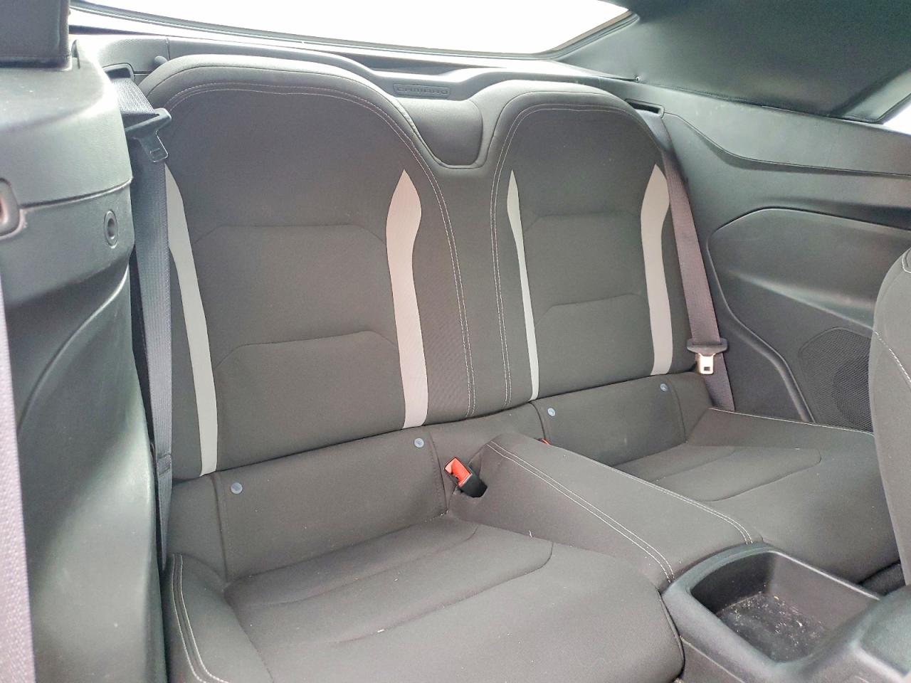 2023 Chevrolet Camaro VIN 1G1FB3DX5P0133210 photo 10