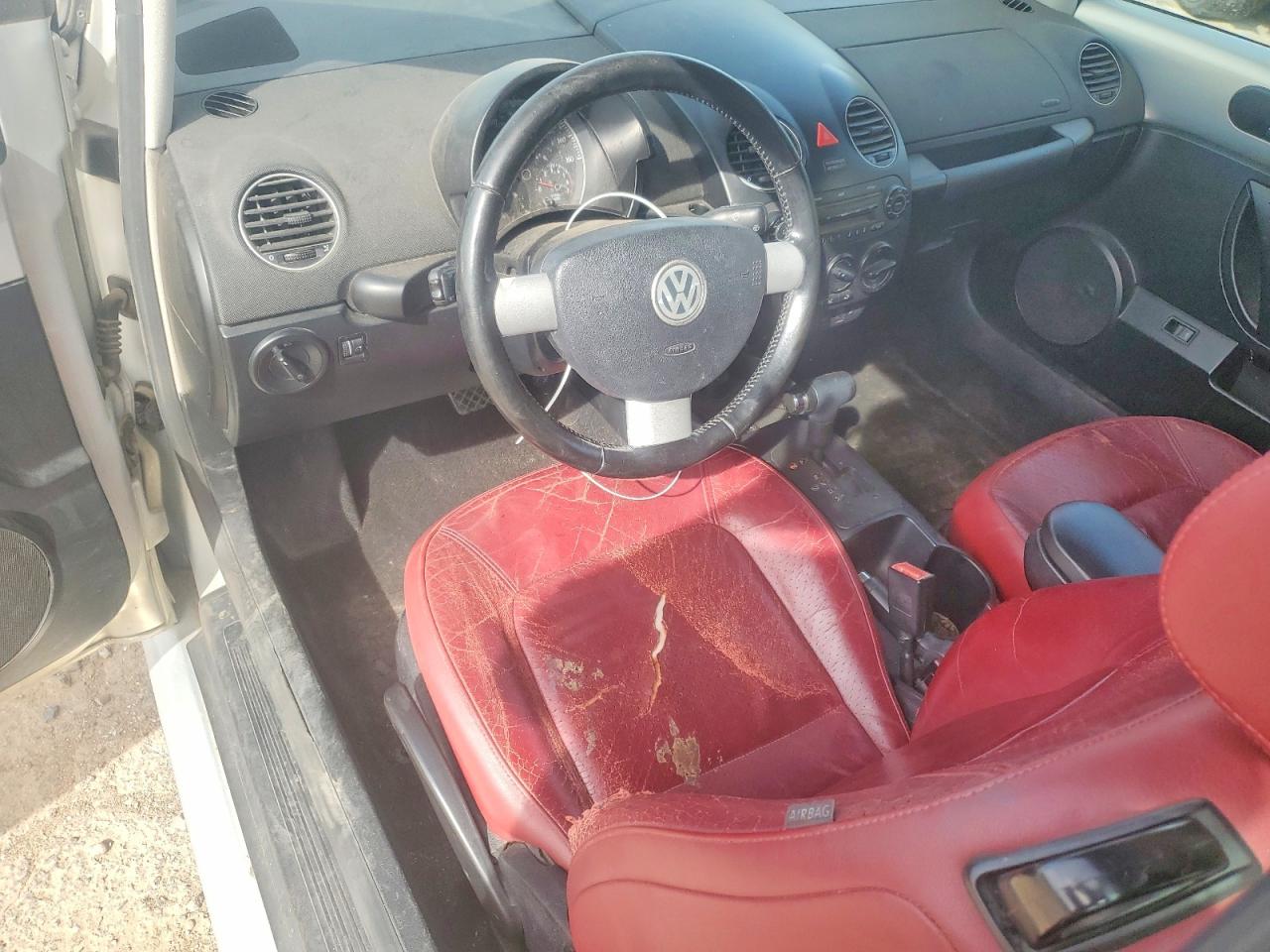 2009 VOLKSWAGEN Beetle VIN 3VWSF31Y49M412247 photo 8
