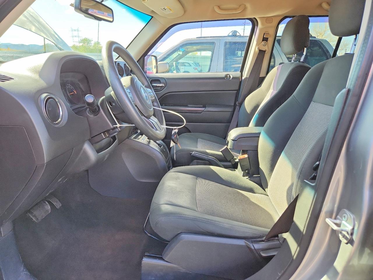 2015 Jeep Patriot VIN 1C4NJPBA8FD296565 photo 7
