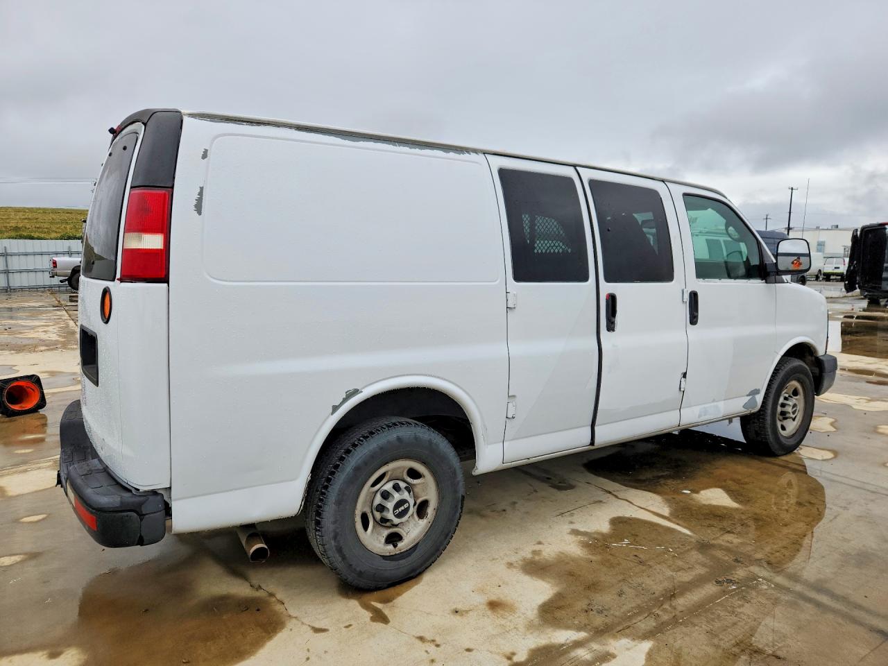 2007 GMC Savana VIN 1GTGG25V071193006 photo 3