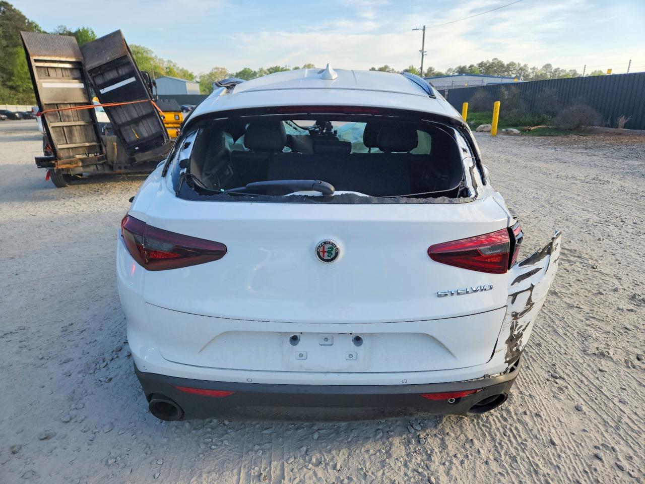 2022 Alfa Stelvio VIN ZASPAJAN2N7D47752 photo 6