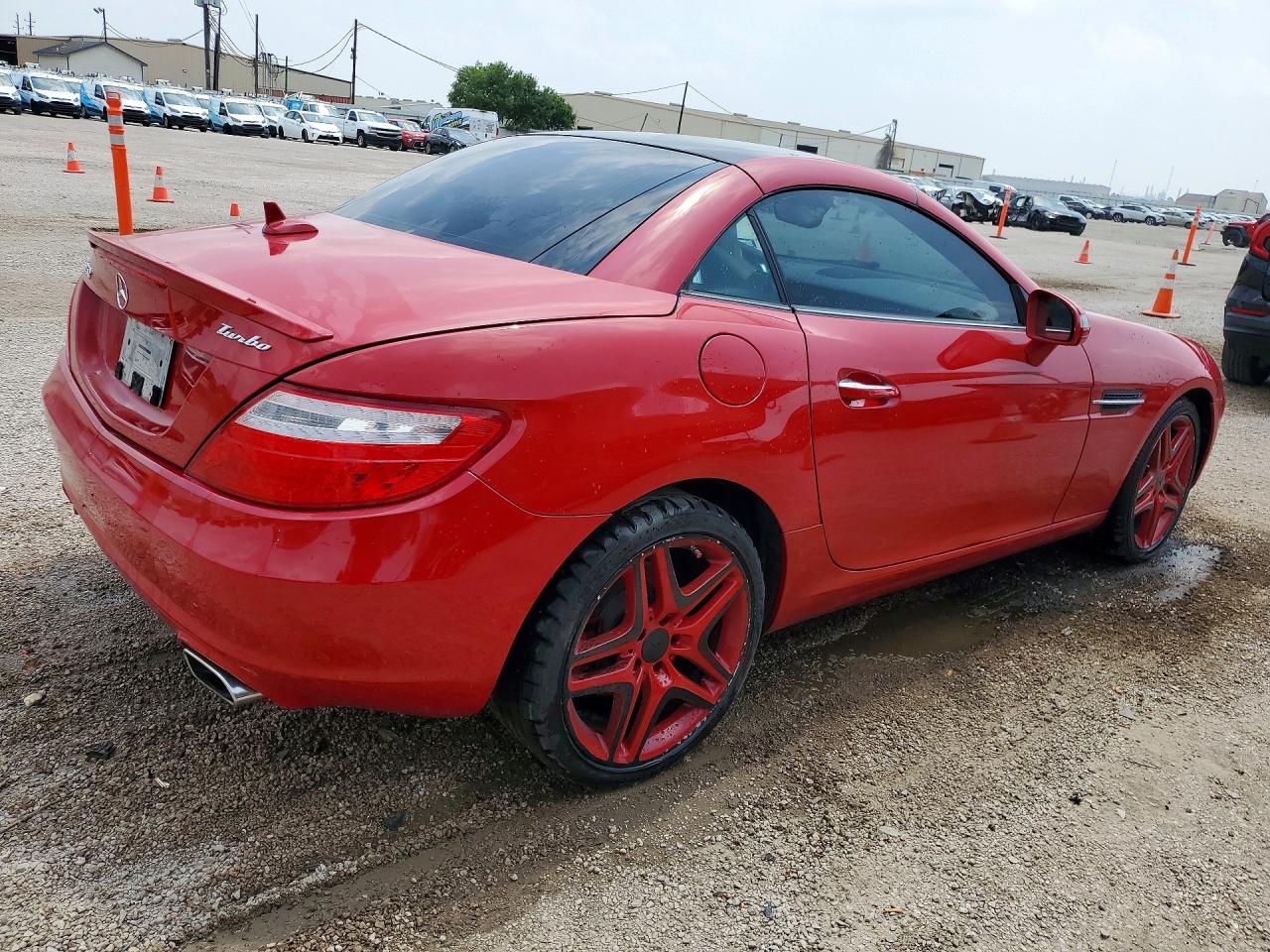 2013 Mercedes-Benz Slk-class VIN WDDPK4HA8DF065359 photo 3