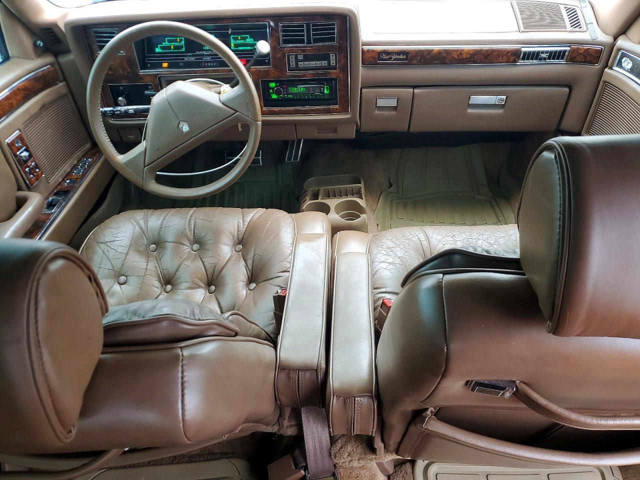 1988 Chrysler New yorker VIN 1C3BU6631JD113553 photo 8