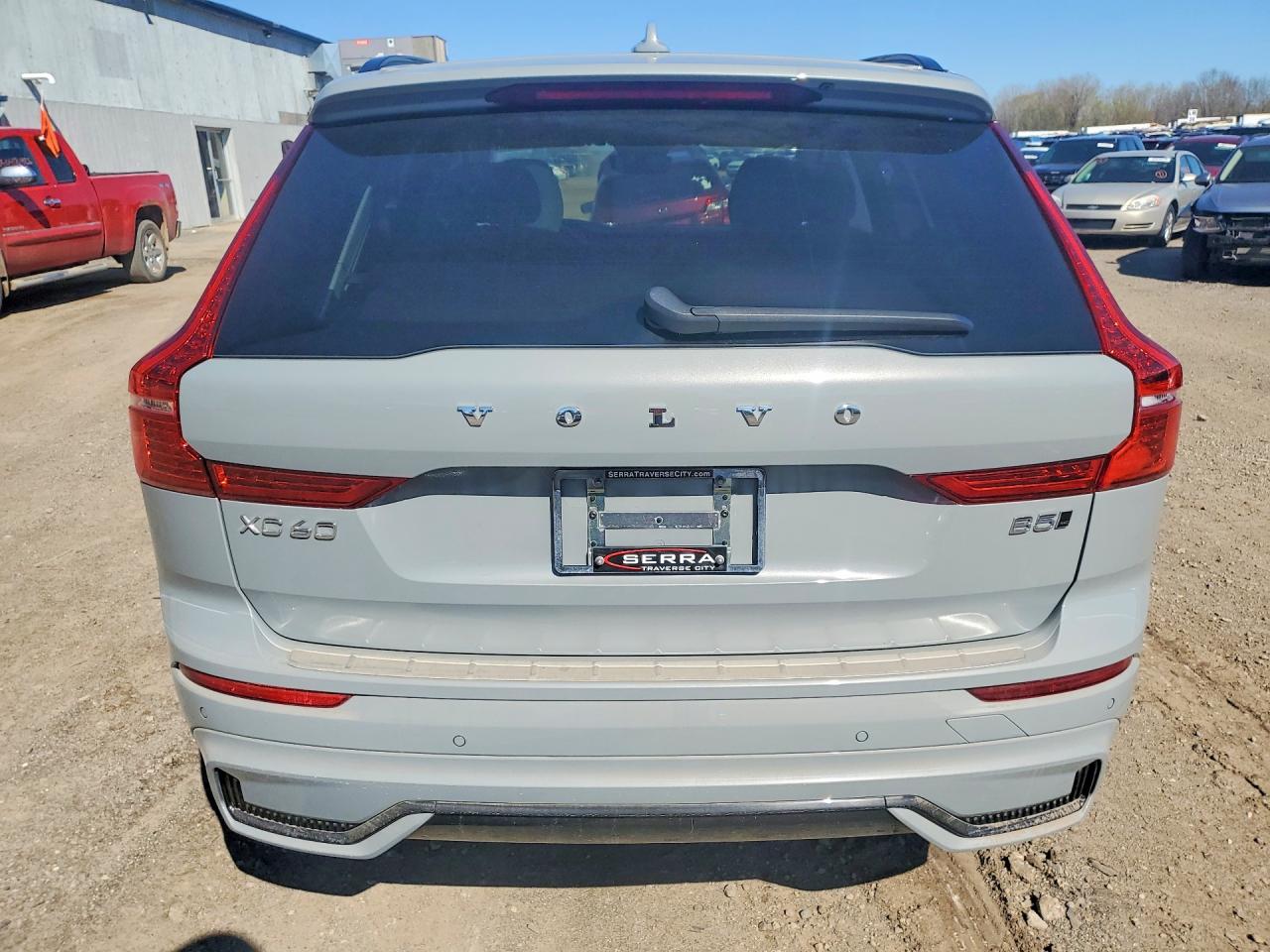 2025 Volvo Xc60 VIN YV4M12RM0S1033266 photo 6
