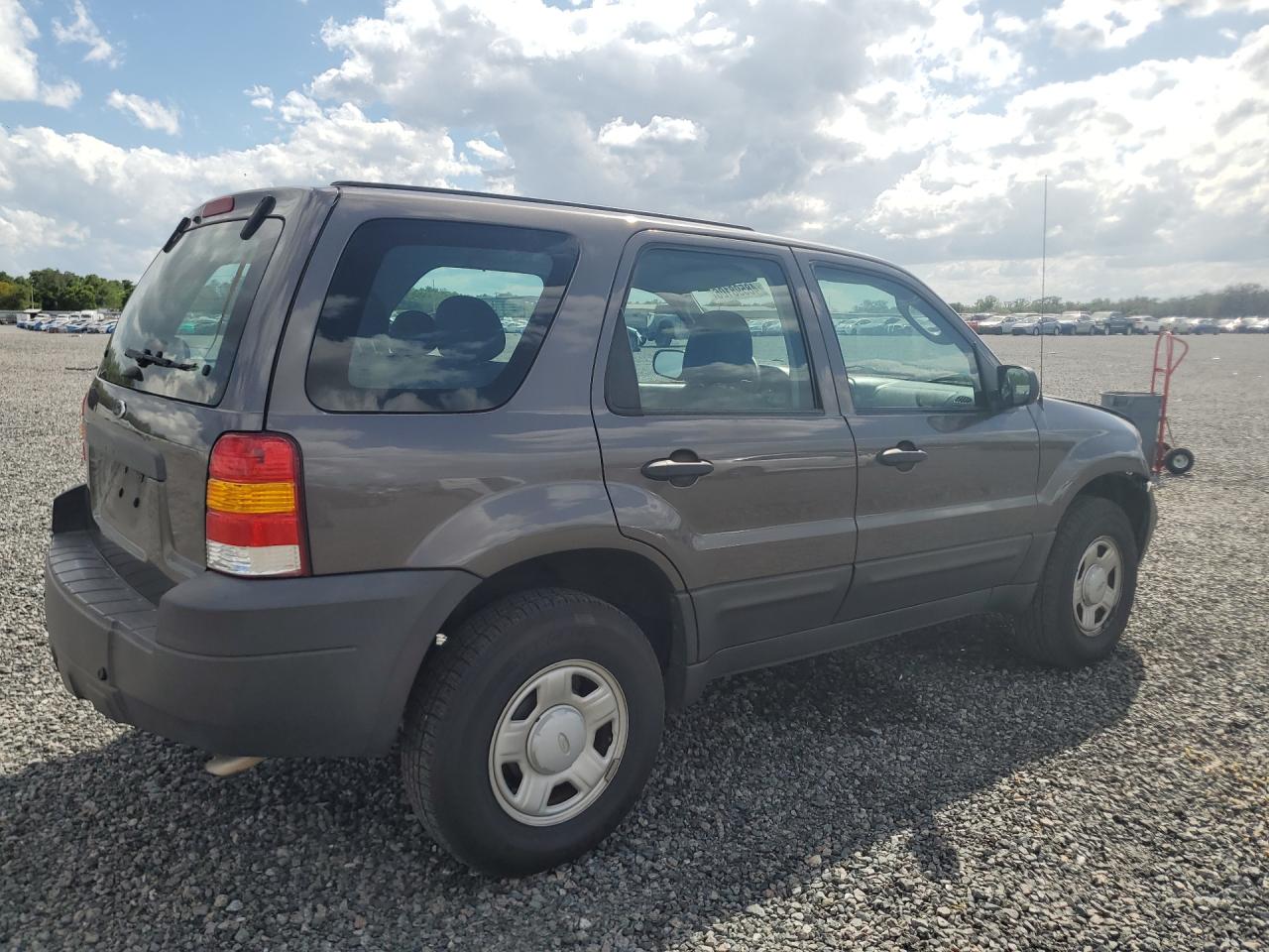 2006 Ford Escape VIN 1FMYU02Z96KC93425 photo 3