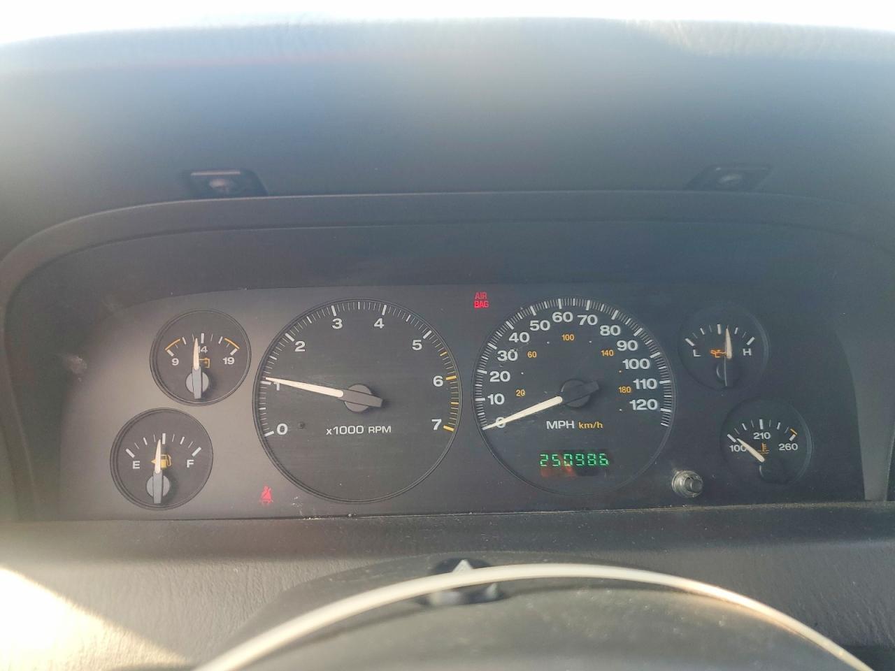 2004 Jeep Cherokee VIN 1J4GW48S64C367851 photo 9