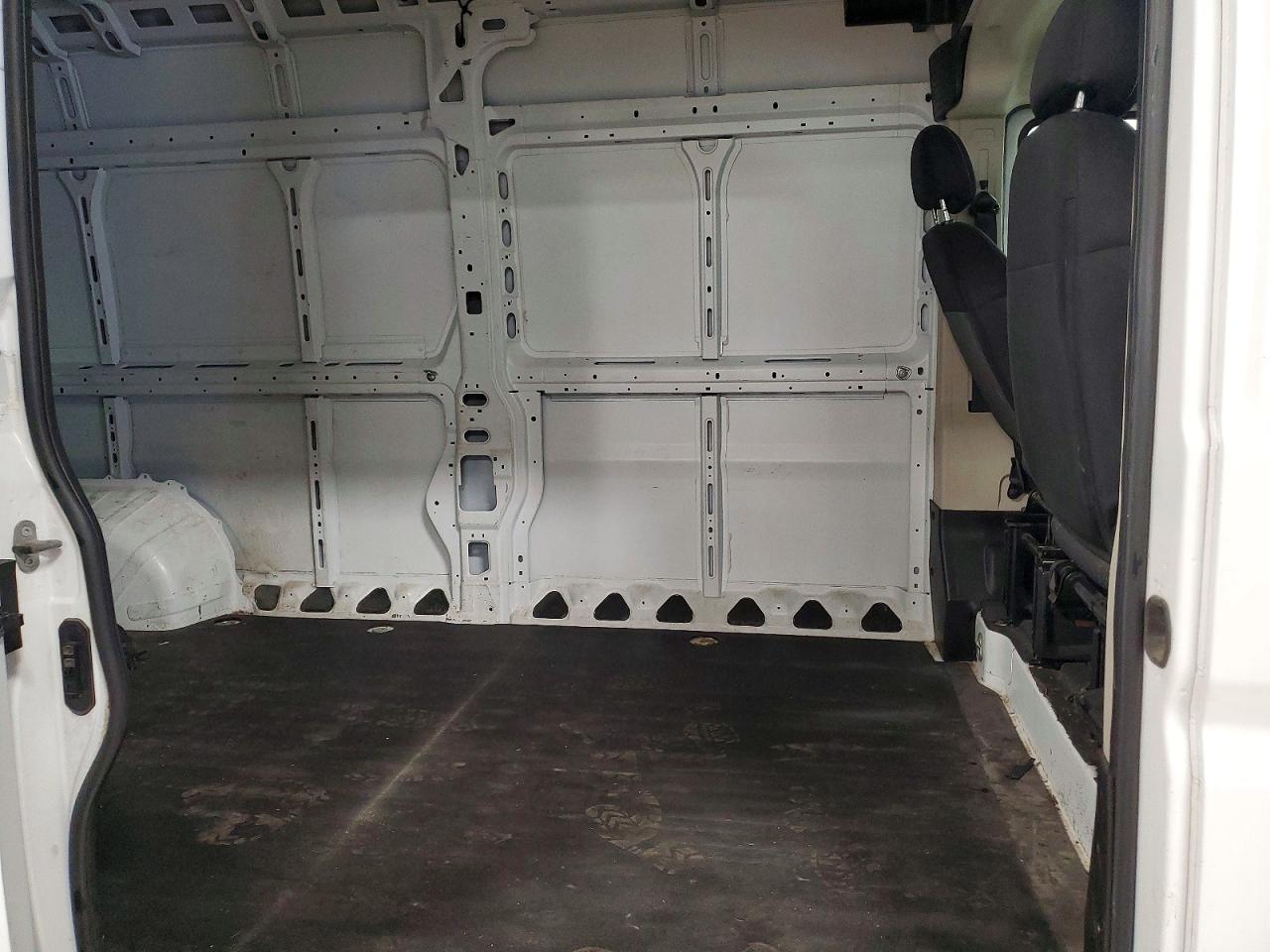 2022 Ram Promaster VIN 3C6LRVDG7NE110654 photo 11