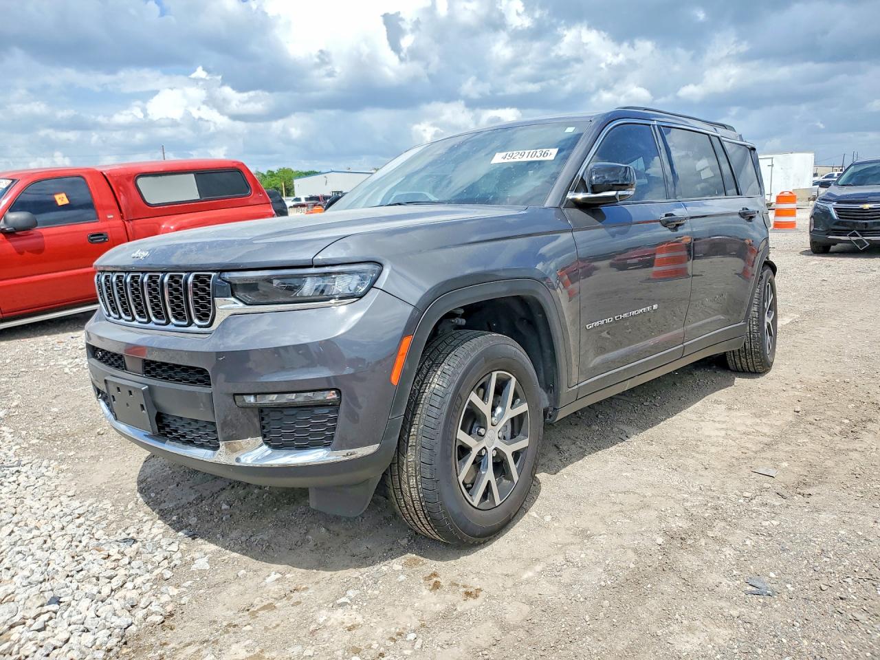 2025 Jeep Cherokee VIN 1C4RJJBG9S8724018 photo 1