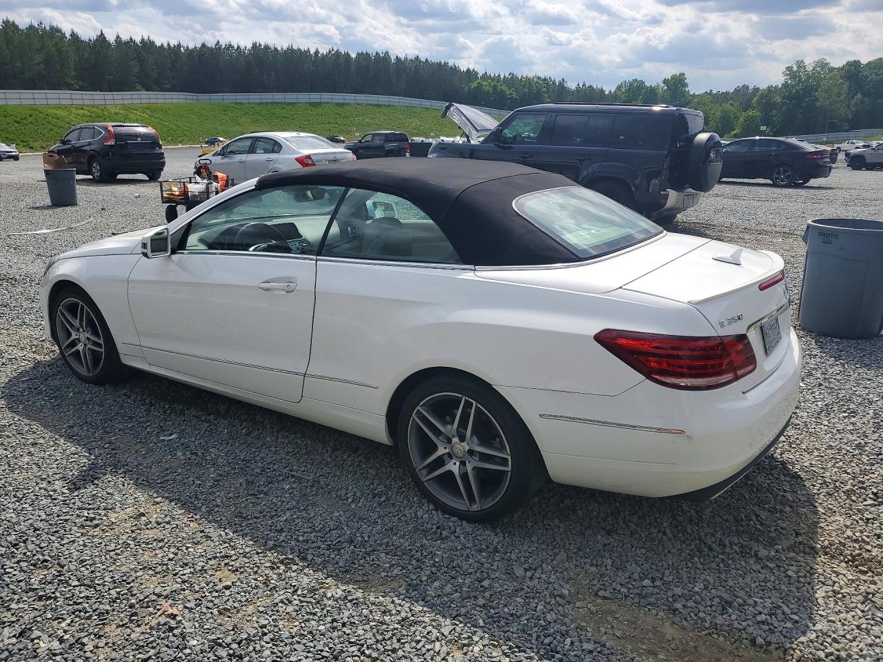 2014 Mercedes-Benz E-class VIN WDDKK5KF5EF278744 photo 2