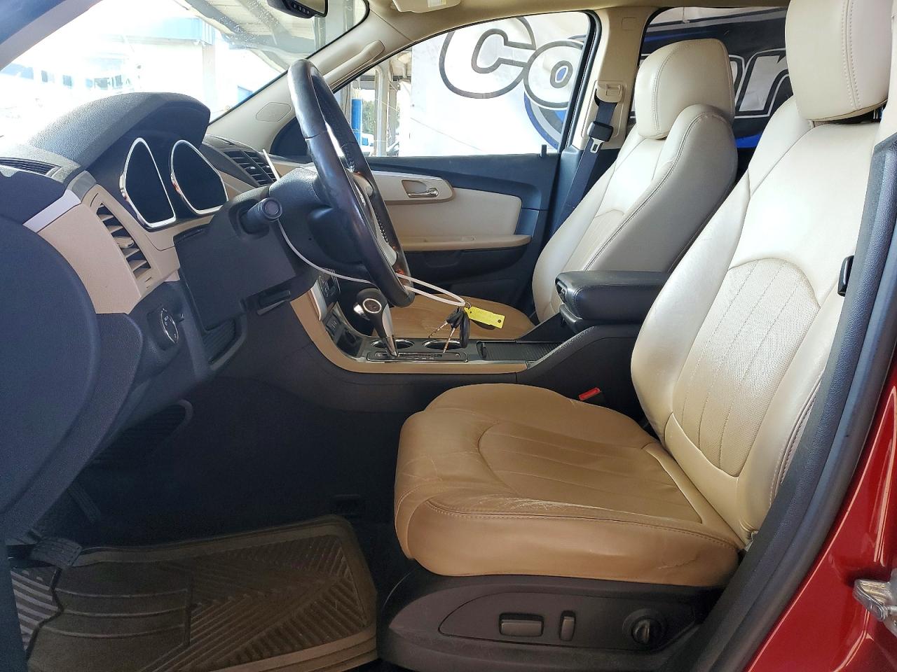 2011 Chevrolet Traverse VIN 1GNKVLED6BJ215149 photo 7