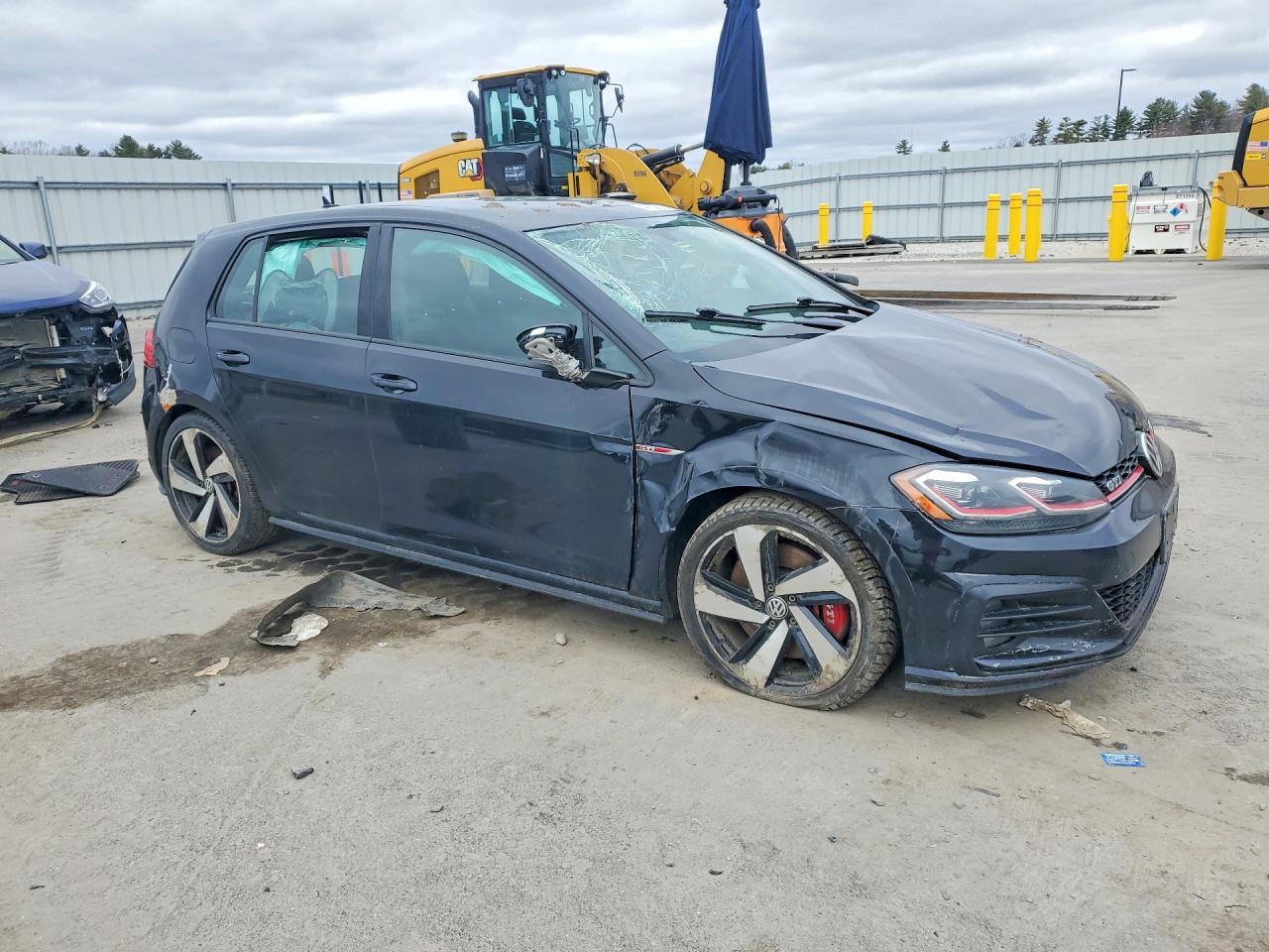 2018 Volkswagen Gti VIN 3VW447AU1JM281284 photo 4