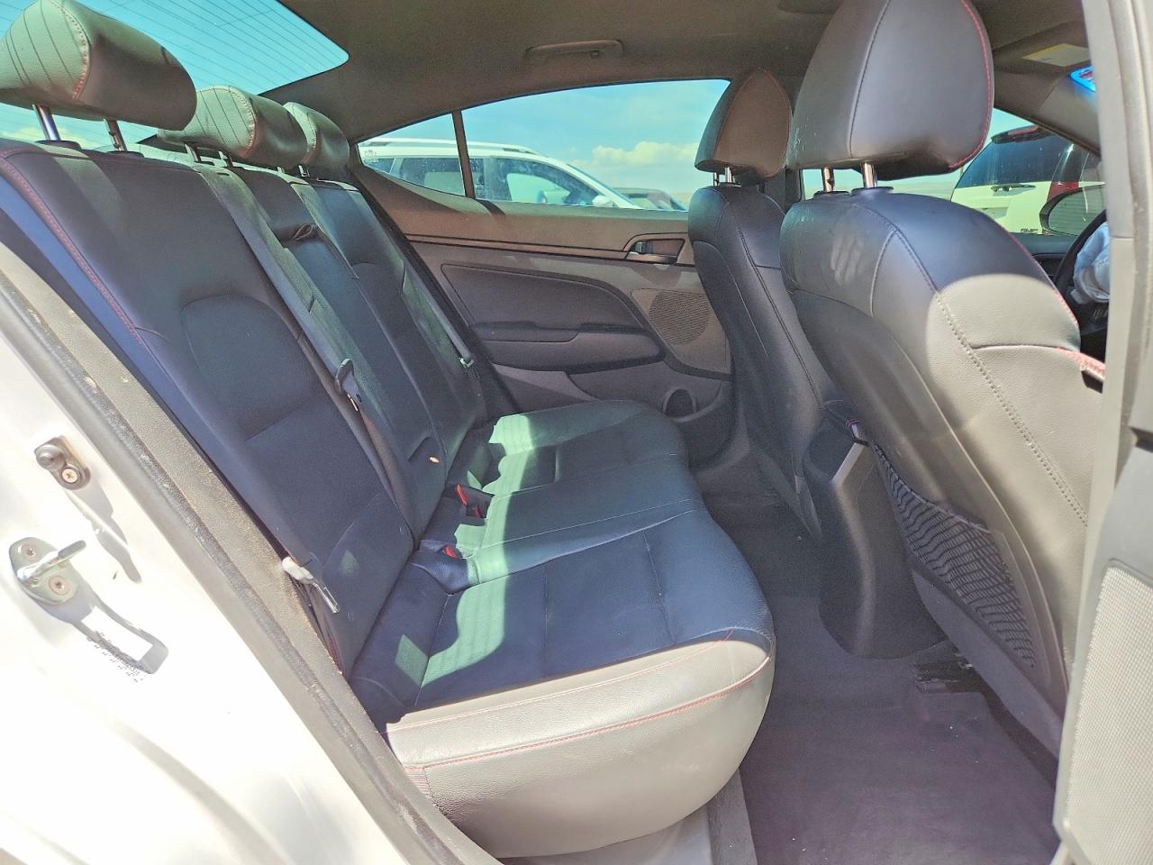 2019 Elantra VIN KMHD04LB1KU865315 photo 10