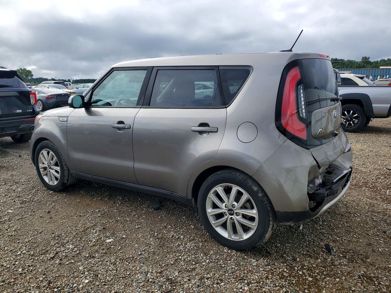 2017 Kia Soul VIN KNDJP3A52H7436203 photo 2