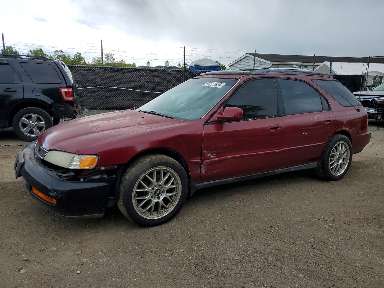 1997 Honda Accord VIN 1HGCE1898VA007014 photo 1