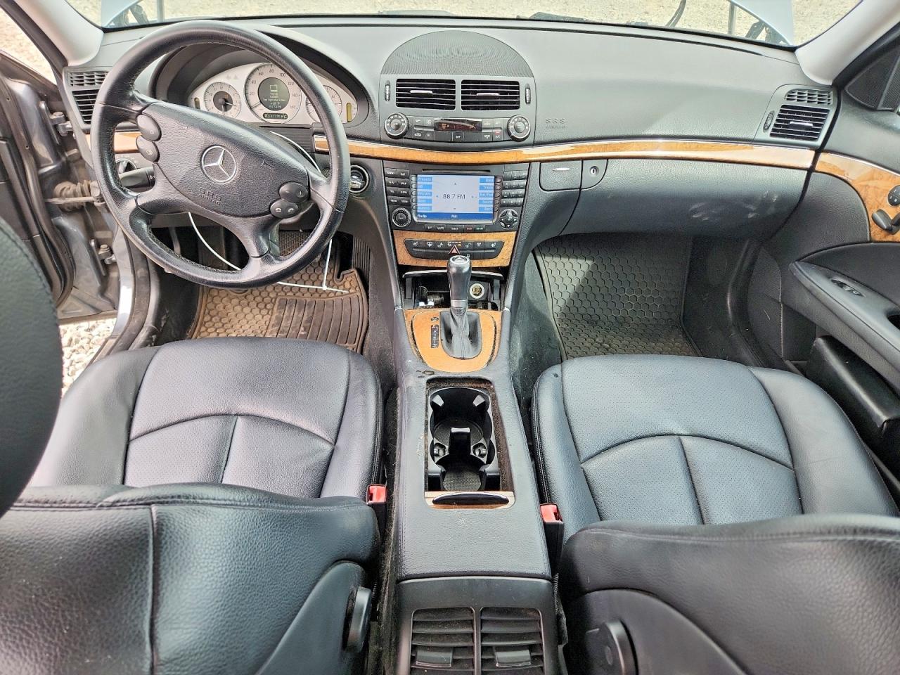 2008 Mercedes-Benz E-class VIN WDBUF87X88B305925 photo 8