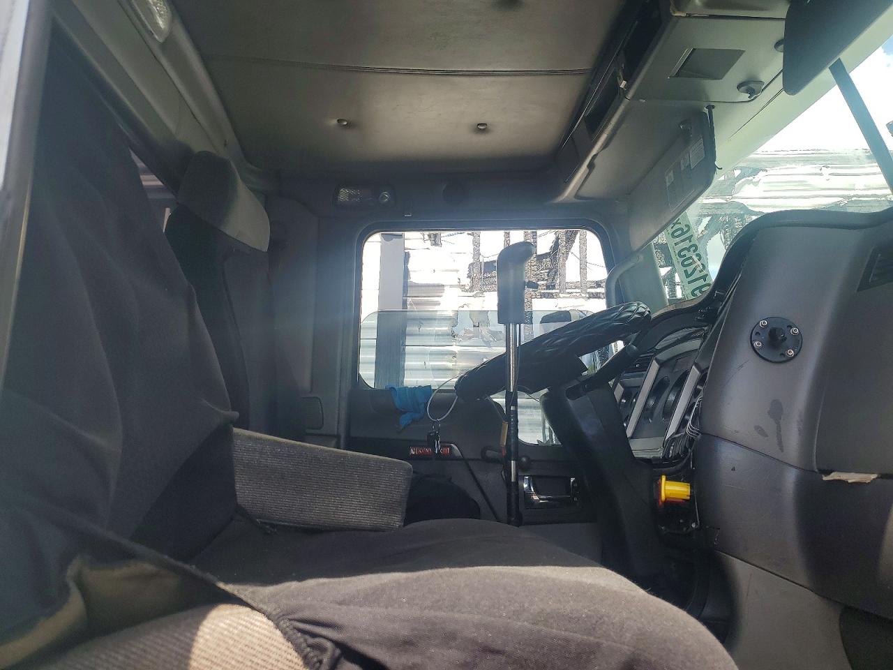 2009 KENWORTH All other VIN 1XKDDU9X59R254426 photo 5