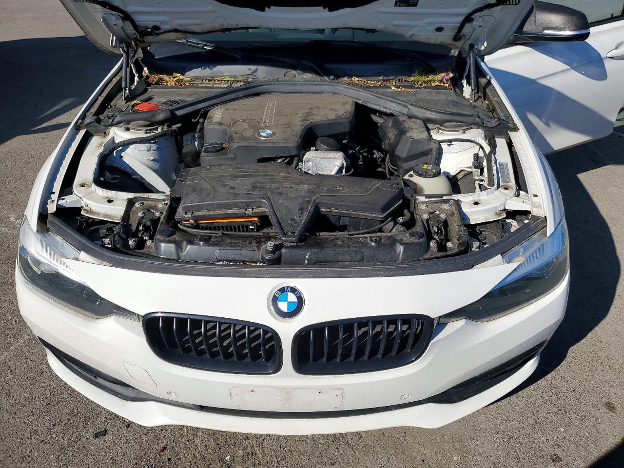 2016 BMW 3 series VIN WBA8E5G58GNT40221 photo 11