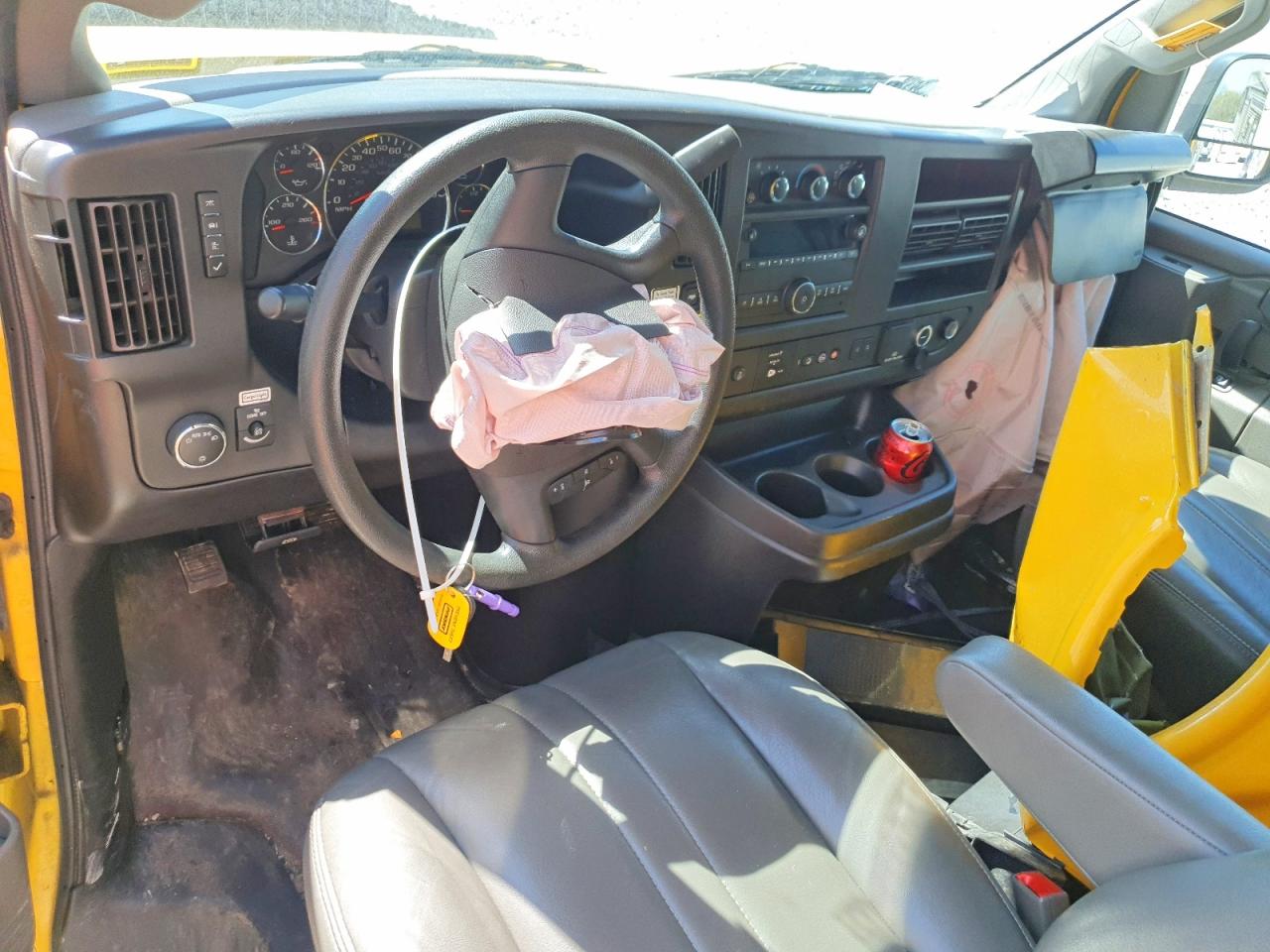 2022 GMC Savana VIN 1GD07RFP3N1162335 photo 8