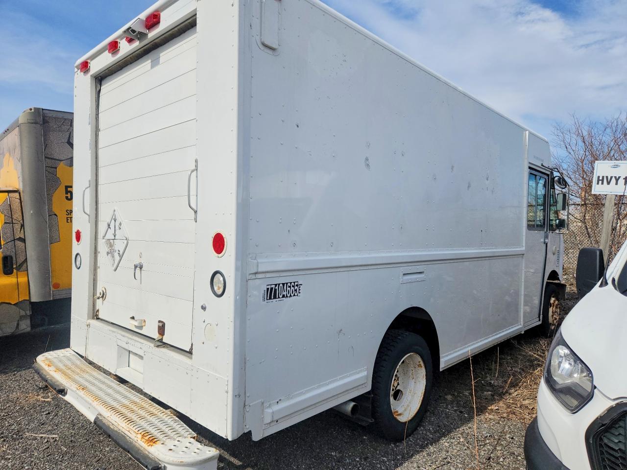 2004 FREIGHTLINER All other VIN 4UZAANBWX4CM71461 photo 3