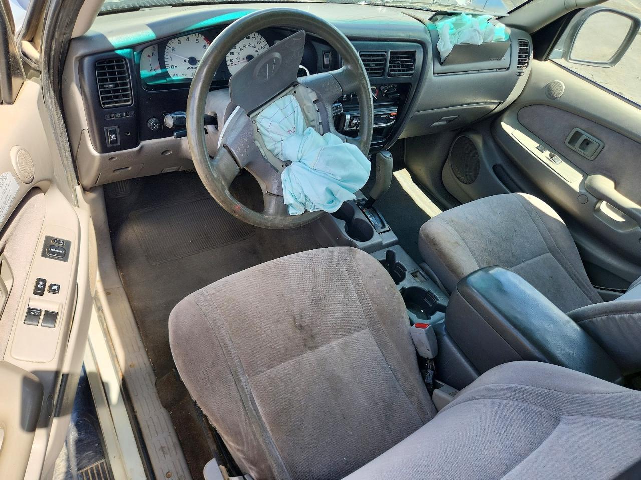 2001 Toyota Tacoma VIN 5TESN92N21Z776977 photo 8