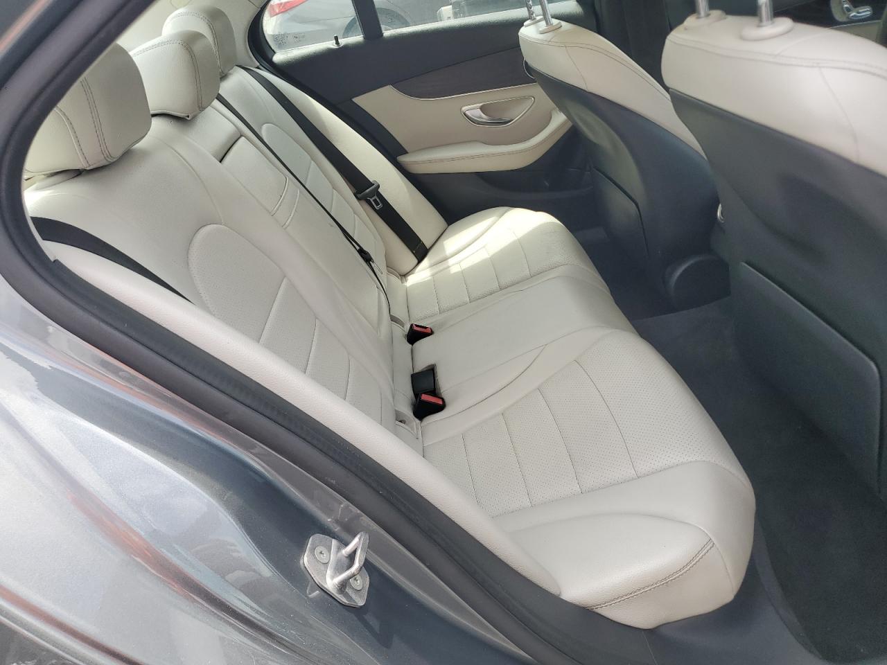 2017 Mercedes-Benz C class VIN 55SWF4JB7HU202975 photo 10