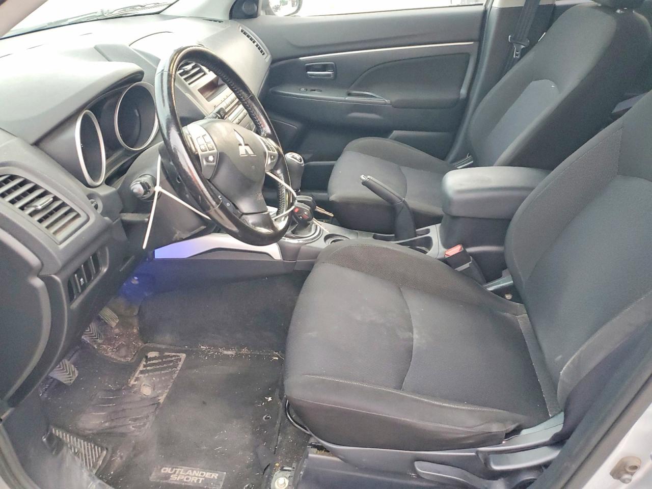 2011 Mitsubishi Outlander VIN JA4AP3AUXBZ020624 photo 7