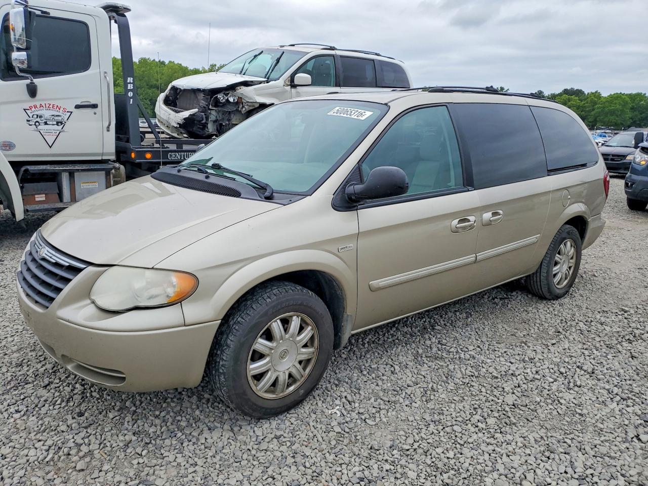2005 Chrysler Minivan VIN 2C4GP54L45R292406 photo 1