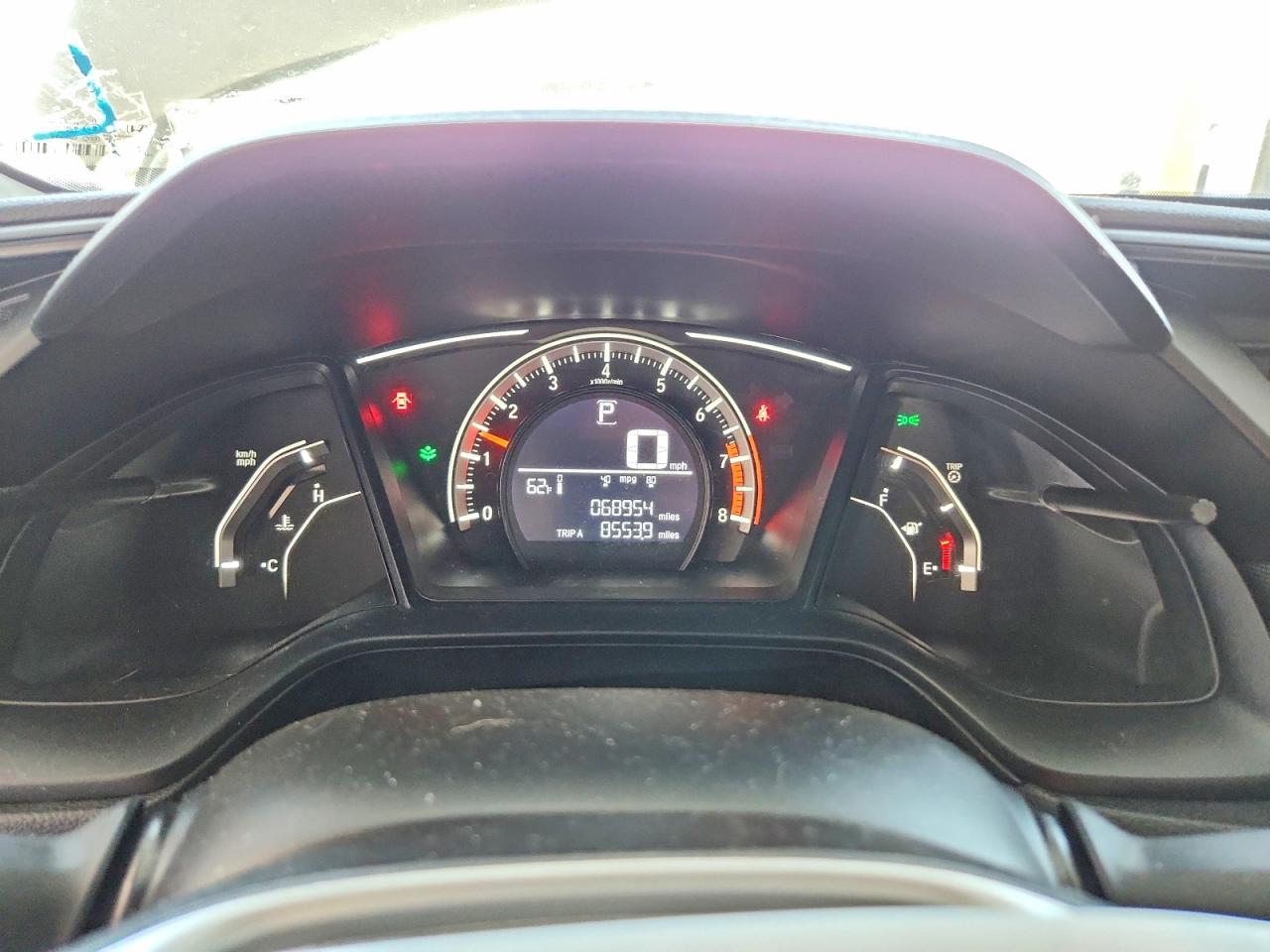 2018 Honda Civic VIN 2HGFC2F57JH586694 photo 9