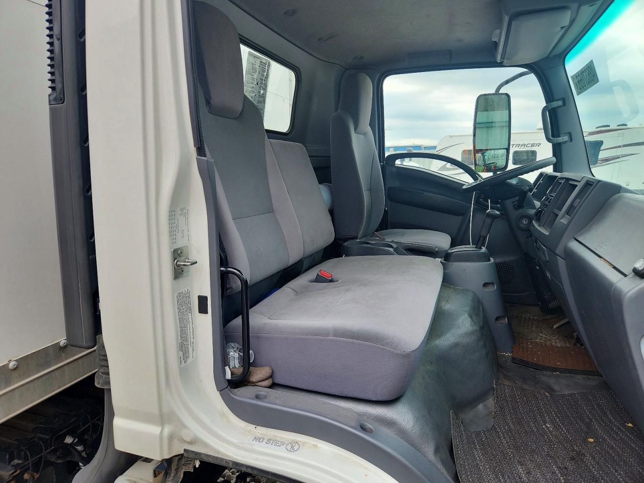 2021 Isuzu Npr VIN 54DC4W1D9MS201519 photo 6