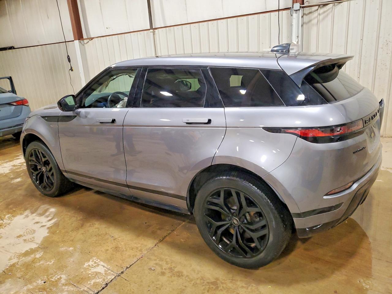 2023 Land Rangerover VIN SALZT2FX7PH185649 photo 2