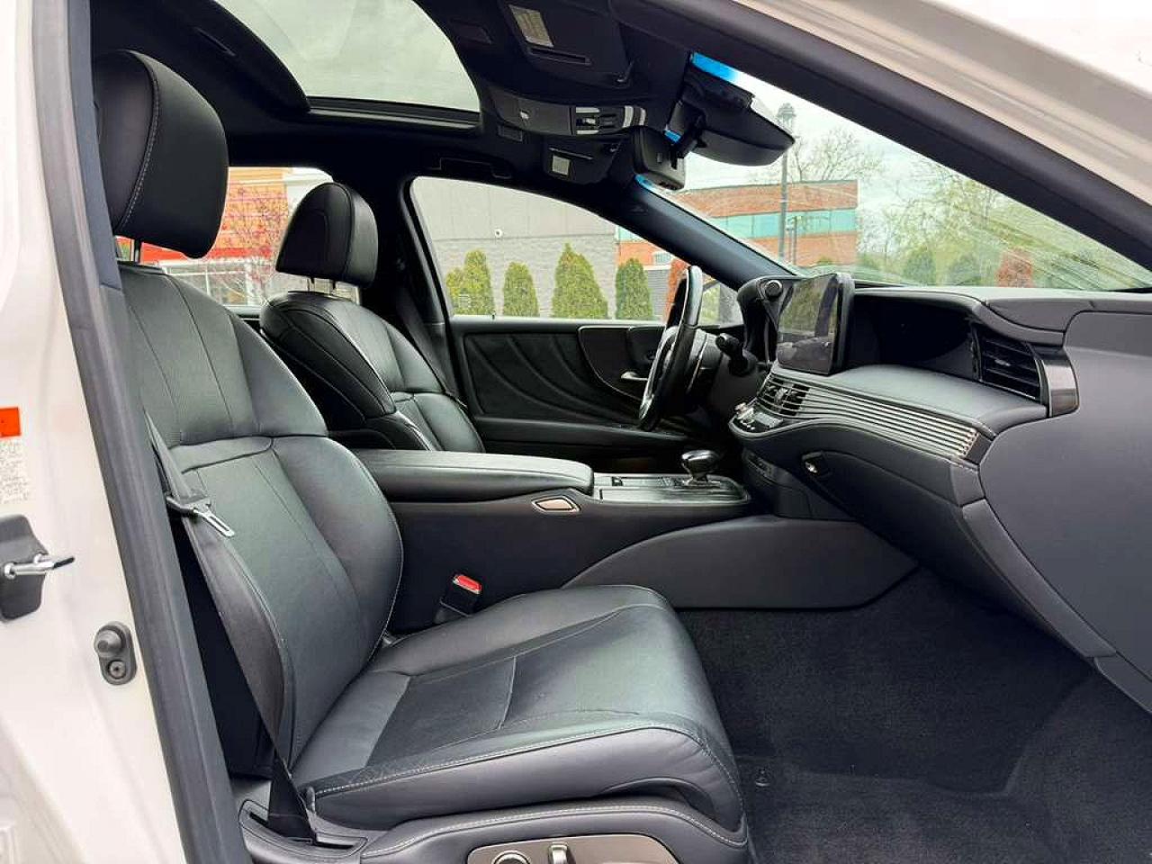 2021 Lexus Ls500 VIN JTHD51FF4M5014687 photo 11