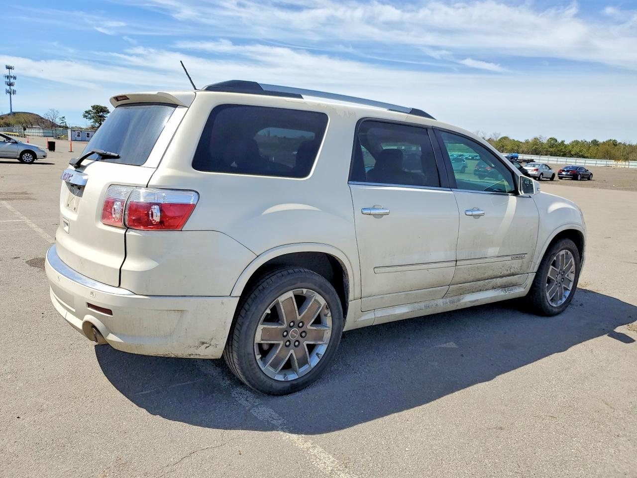 2011 GMC Acadia den VIN 1GKKRTED0BJ345459 photo 3