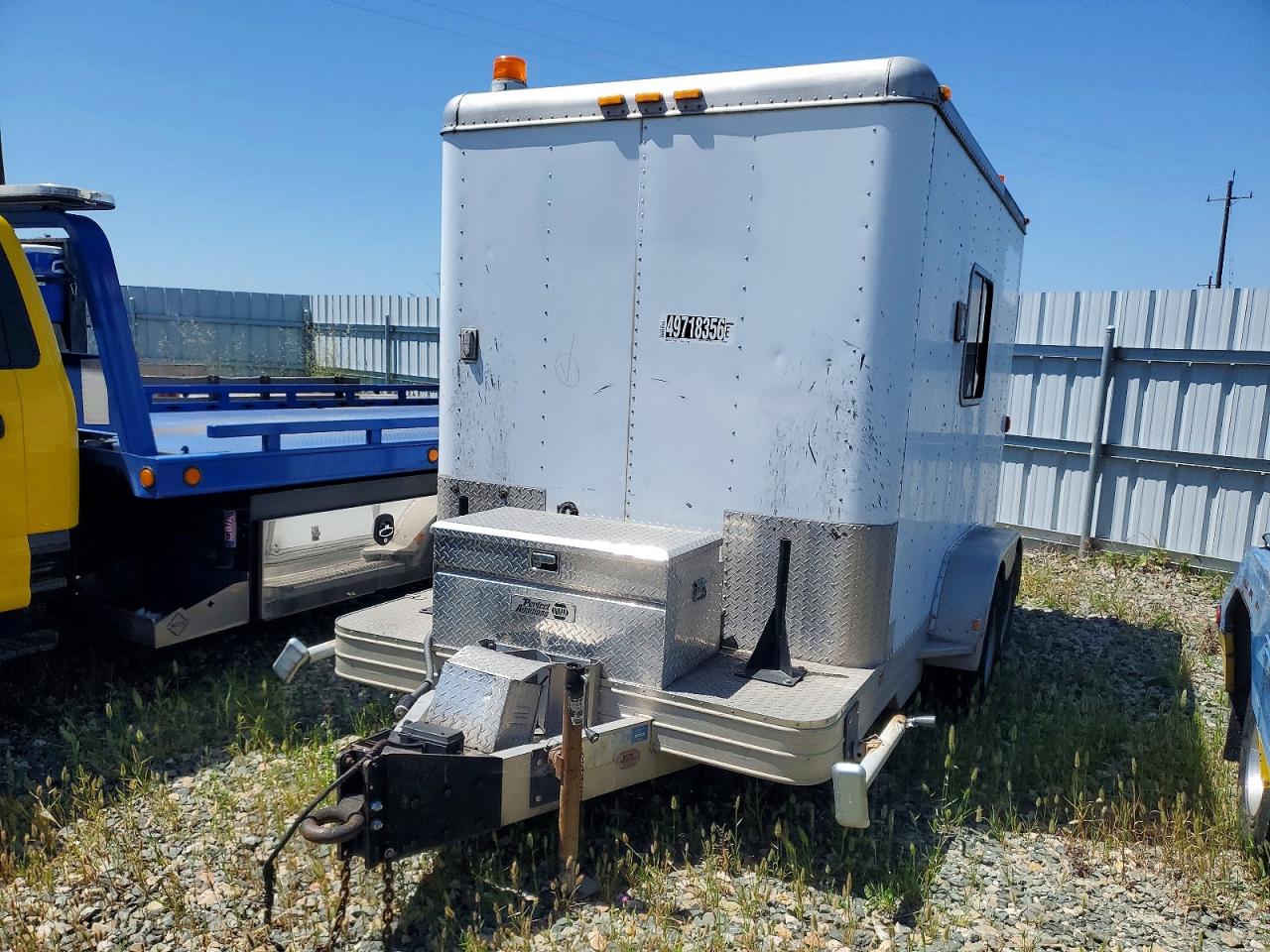 2000 FEATHERLITE Utility VIN 4FGL0112XYC028315 photo 2