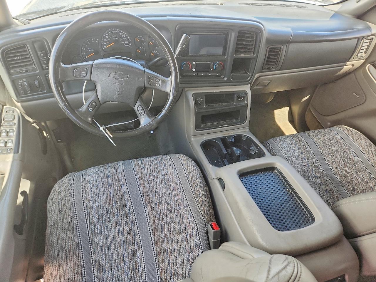 2004 Chevrolet Tahoe VIN 1GNEK13Z04J307174 photo 8