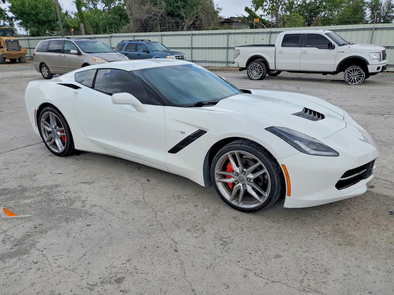 2019 Chevrolet Corvette VIN 1G1YB2D73K5117828 photo 4