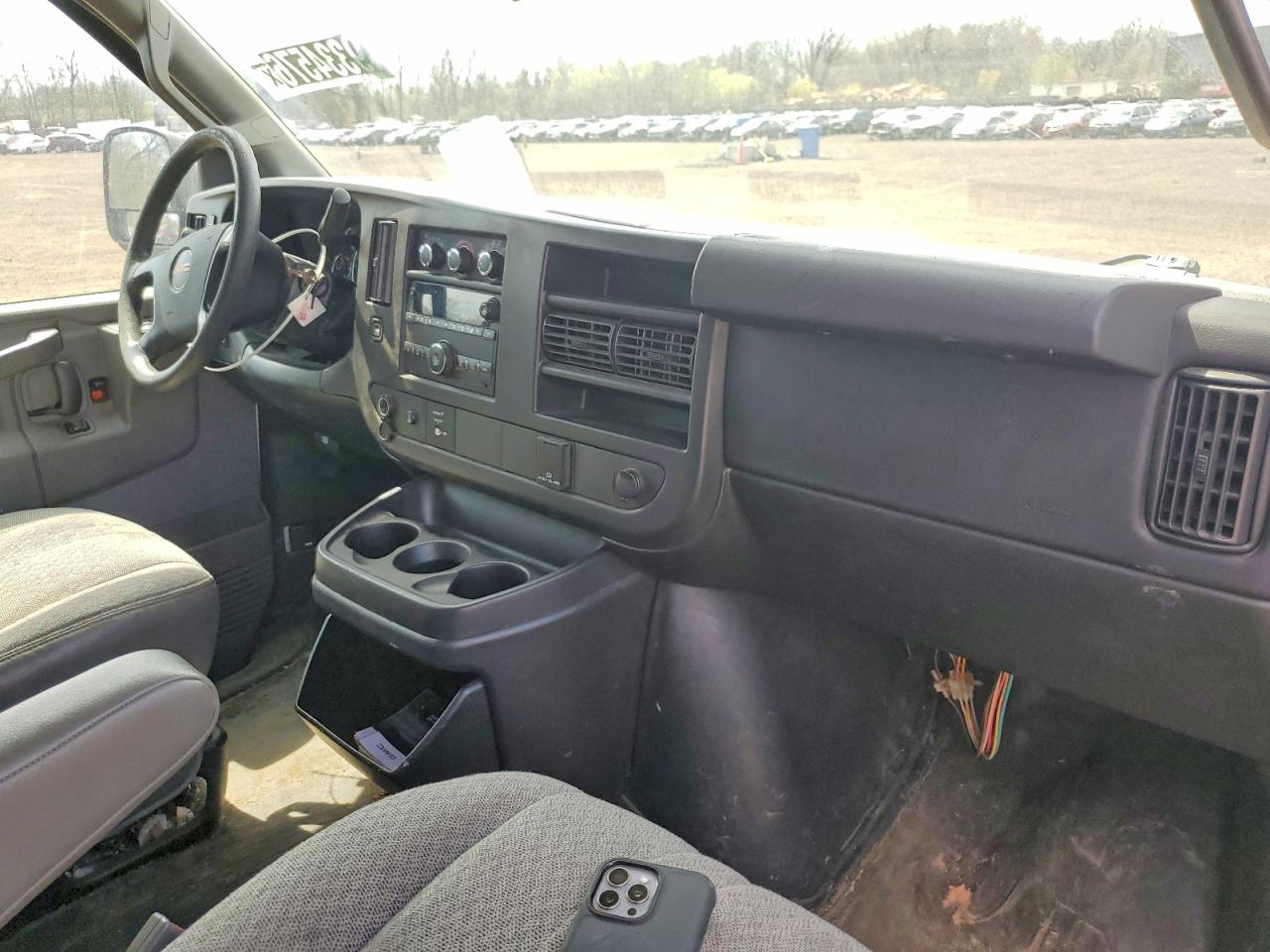 2016 GMC Savana VIN 1GTW7AFF8G1205173 photo 8