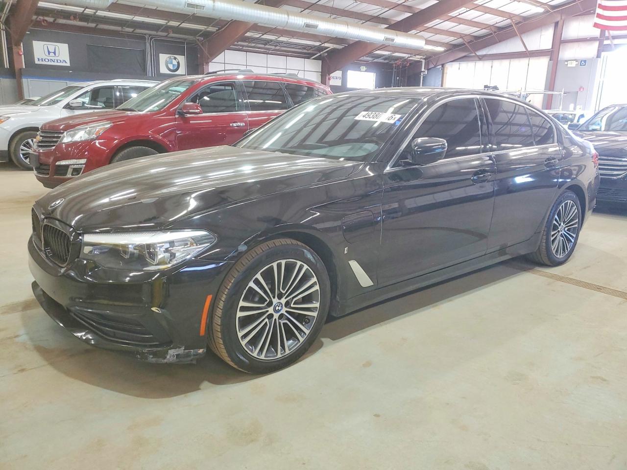 2019 BMW 5 series VIN WBAJA9C50KB389739 photo 1