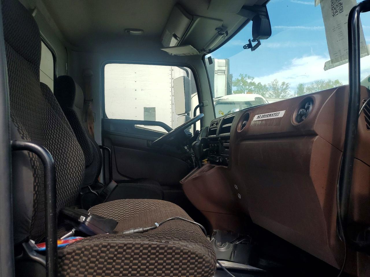 2020 HINO All other VIN 5PVNJ8JV4L5S80508 photo 5