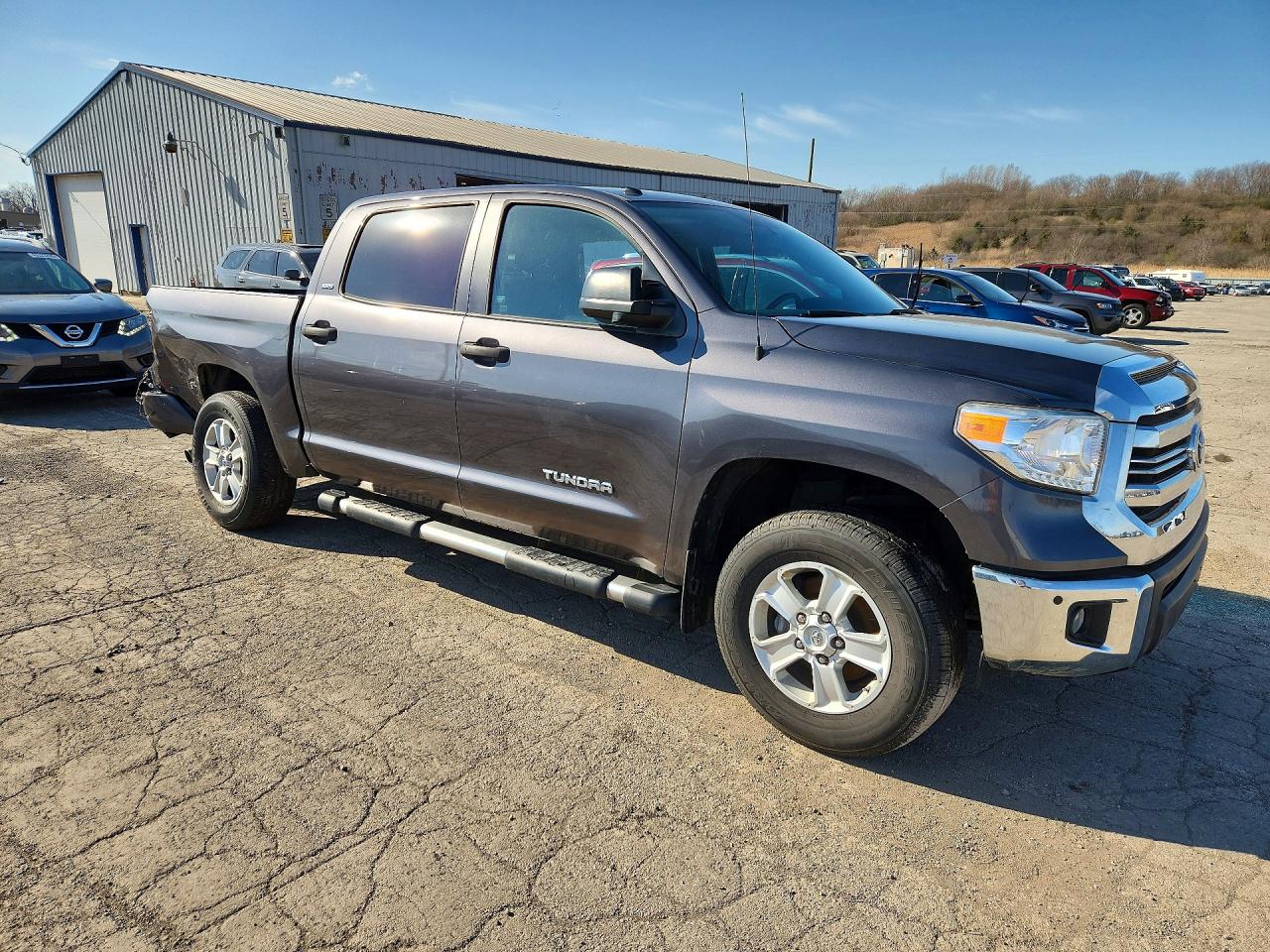 2016 Toyota Tundra VIN 5TFEM5F13GX097851 photo 4