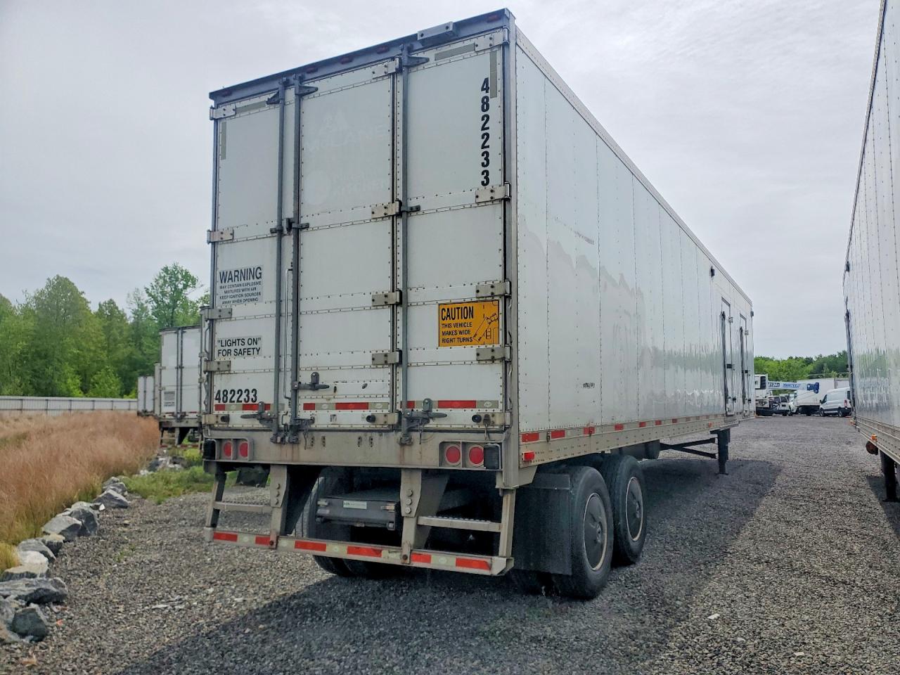 2015 UTILITY All models VIN 1UYVS248XFM408326 photo 4