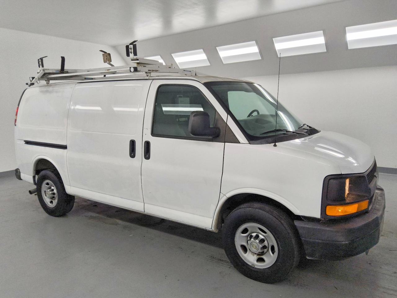 2013 CHEV Express VIN 1GCWGFCA9D1151447 photo 4