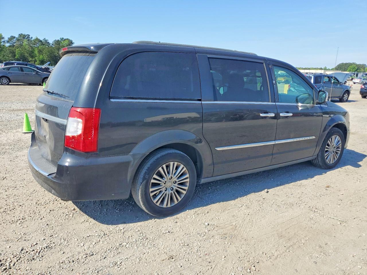 2013 Chrysler Minivan VIN 2C4RC1CG9DR819632 photo 3