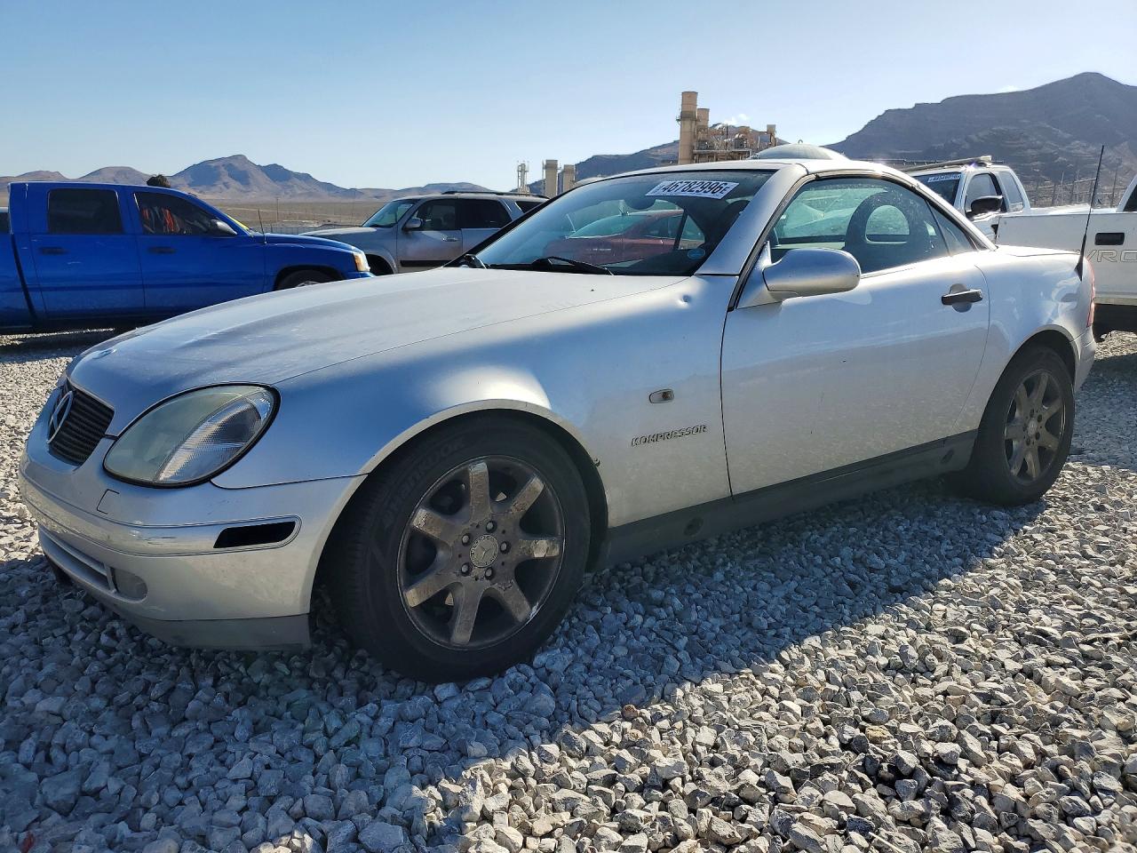 1999 Mercedes Slk-class VIN WDBKK47F0XF099722 photo 1