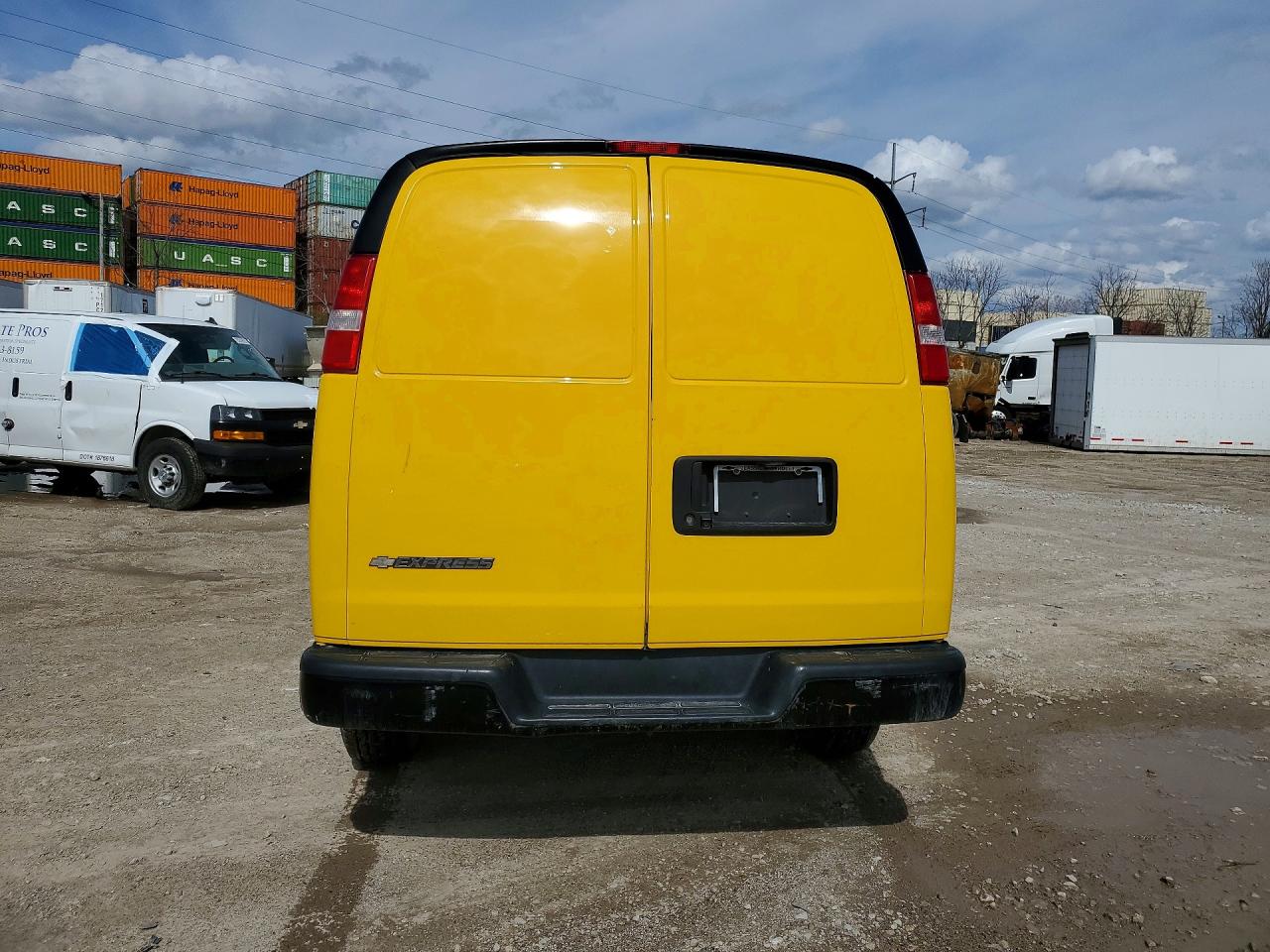 2020 Chevy Express VIN 1GCWGAFP0L1156957 photo 6