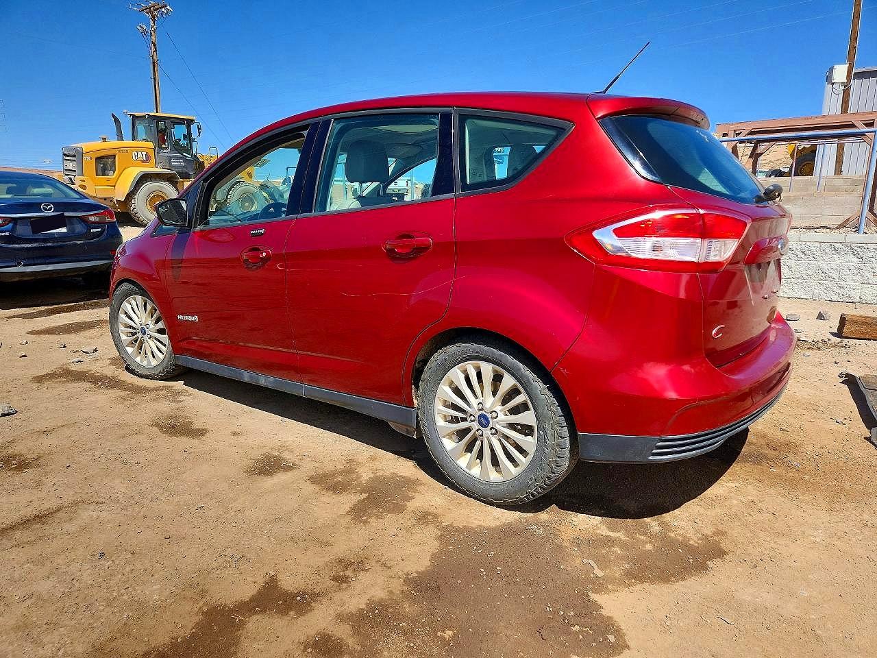 2017 Ford Cmax VIN 1FADP5AU6HL110580 photo 2